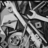 کارگر وارد ونیمه وارد میکانیک