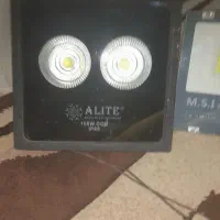 دوعددپرژکتور۵۰و۱۰۰وات|لامپ و چراغ|محمدشهر, ولدآباد|دیوار