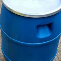 بشکه|ظروف نگهدارنده، پلاستیکی، یک‌بارمصرف|نهاوند, |دیوار