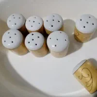 یه سری وسایل|کلکسیون اشیاء عتیقه|اندیشه, اندیشه فاز ۳|دیوار