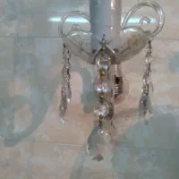 یک عدد دیوارکوب قدیمی