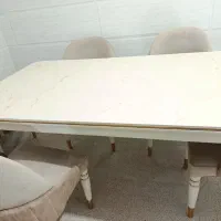 میز غذاخوری