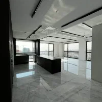 نیاوران ۱۵۰ متر غرق نور و آفتاب / ۳ پارکینگ