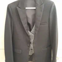 کت و شلوار همراه با جلیقه