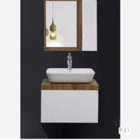 روشوی‌کابینتی‌باآینه