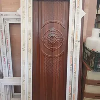 تعدادی درب و پنجره قیمت مناسب