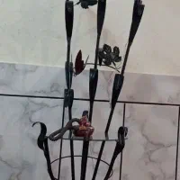 اواژور همراه با میز تلفن