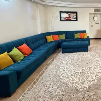 فروش مبل ال شکل مدرن سبز کله‌غازی با پاف