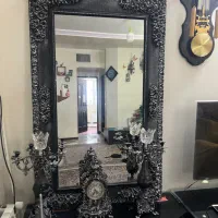 آینه و شمعدان و ساعت رومیزی