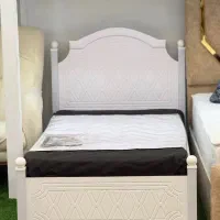 تخت جز وسایل شخصی هست