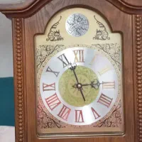 فروش یک عدد ساعت دیواری شیک زیبا سالم