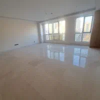 تاپ لوکیشن پاسداران نوساز 130متر 3 خواب پاگرد مجزا