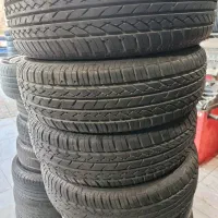 تعدادی لاستیک به صورت عمده به فروش می رسد