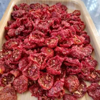 گوجه ی محلی ملس کاملا بهداشتی
