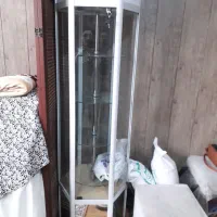 ویترین شیشه ای گردون تمیز