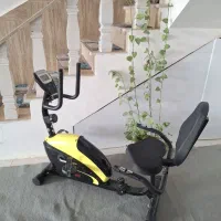 دوچرخه ثابت ورزشی مبله سالم تمیز|تجهیزات ورزشی|تهران, تهرانسر مرکزی|دیوار