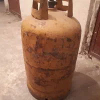 سه عدد کپسول زرد