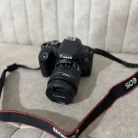 دوربین عکاسی canon800D