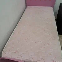 فروش تخت خواب دخترانه همراه با میز کامپیوتر