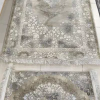 یک عدد فرش توی راهرو وپادری نو فروشی