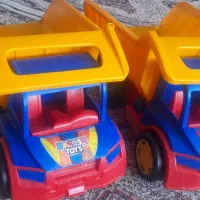 دو تا کامیون اسباب بازی بزرگ 130k