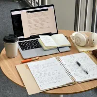 با ما پایان‌نامه علوم انسانی با خیال راحت پیش برو