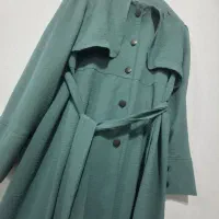 مانتو|لباس|بندر انزلی, انقلاب|دیوار