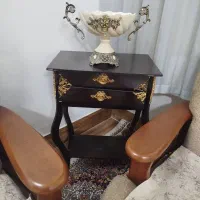 میز گرام با آجیل خوری