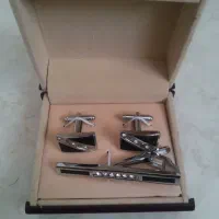 ست گیره کراوات و دکمه سراستین