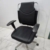 میز مدیریتی + صندلی + ترالی اتاق ویزیت (در حد نو)|مبلمان اداری|یزد, |دیوار