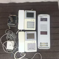 آیفون تصویری تک نما