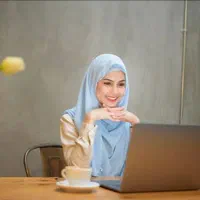 استخدام کارمند خانم