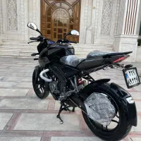 موتور سیکلت ns 200 لازرورقی درحد صفر