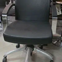 صندلی کارشناسی برند آرتمن