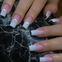 کاشت ناخون (پودر و ژل)