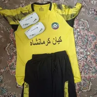 کفش لباس  فوتبال و کوله کیف حلقه ورزشی|کیف، کفش، کمربند|کرمانشاه, |دیوار