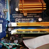 سیستم نسل دو تمیز کم کار|رایانه رومیزی|اصفهان, چرخاب|دیوار