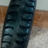 لاستیک عقب خاور و نیسان|قطعات یدکی و لوازم جانبی|برخوار, |دیوار