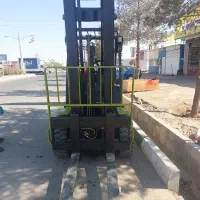 سپاهان کلارک ۳ تن با دکل استثنایی|ماشینآلات صنعتی|رباطکریم, شهرک صنعتی پرند|دیوار