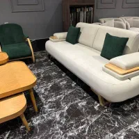 فروشنده مبلمان خانم یا آقا