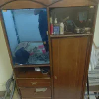 دکوری وکمد چوبی وقفل کتابی