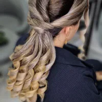 همراهی .عروس. شنیون ۲۲۰.مدل‌میکاپ ۳۰۰|خدمات آرایشگری و زیبایی|مشهد, یاس|دیوار