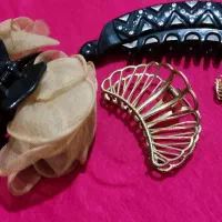 تعدادی لوازم آرایش|بدلیجات|خرم‌آباد, |دیوار