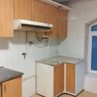 کمد دیواری قدیمی با ویترین