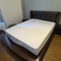 تختخواب دو نفره و میز آرایش