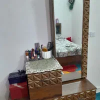 تخت ۲ نفره به همراه آیینه ست|تخت و سرویس خواب|قوچان, |دیوار
