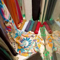 فروشنده خانم