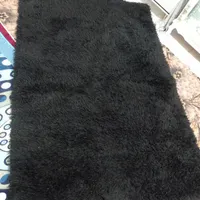 فرش خزداراشپزخانه به رنگ مشکی