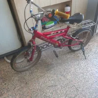 دوچرخه ۱۶ سالمه