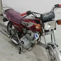 هندا۹۲ تک پر